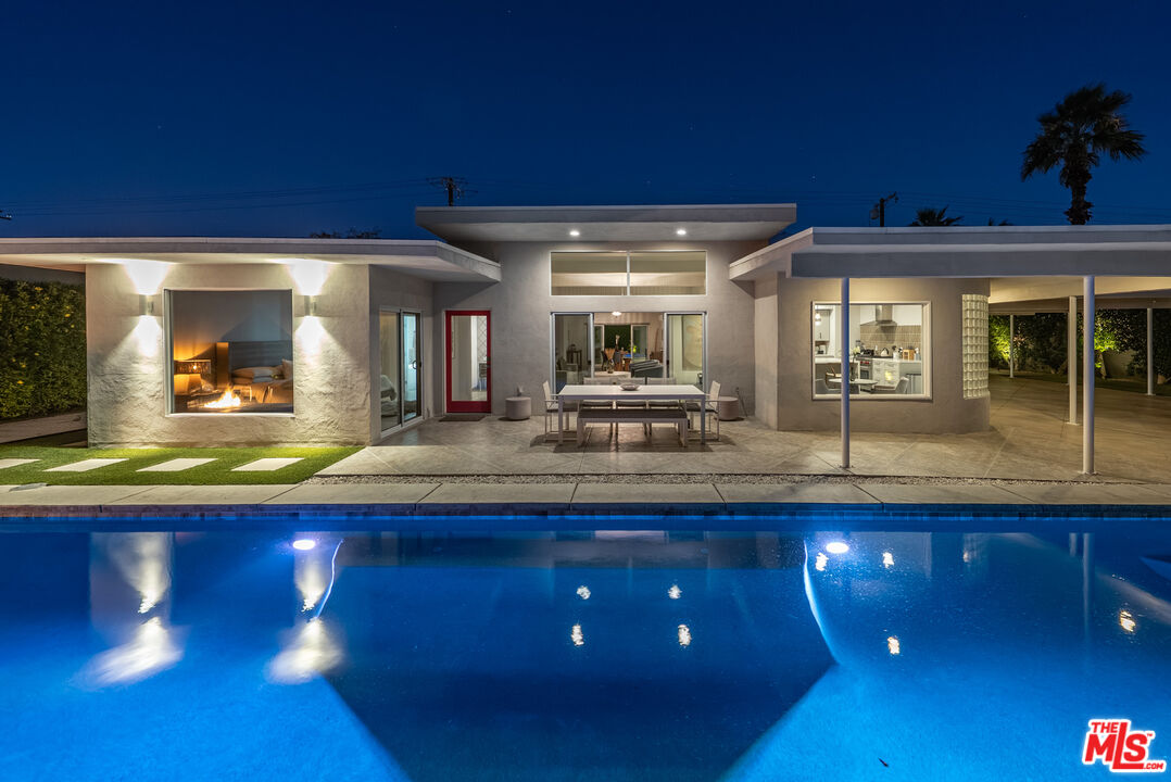 Pool and rear elevation at 2280 Paseo Roseta, Palm Springs